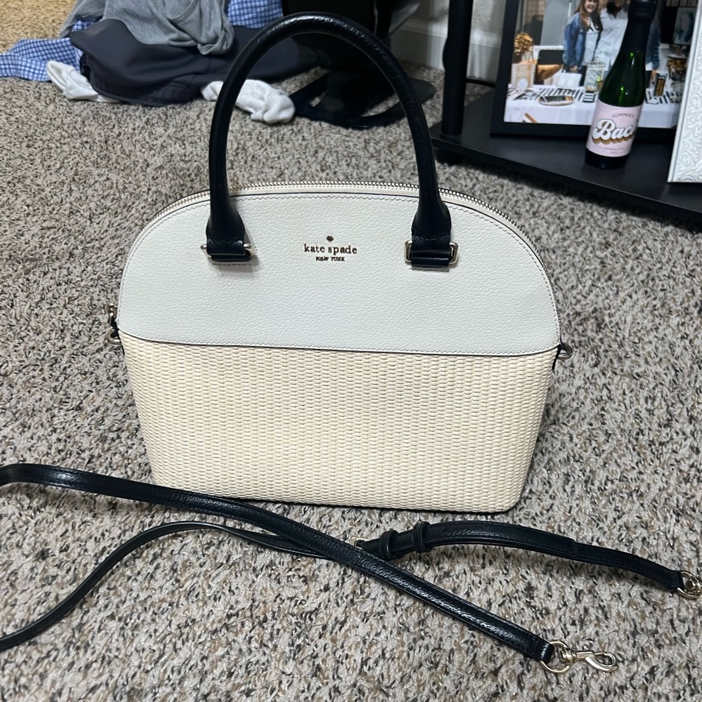 Kate Spade Handbag - Perfect for summer!